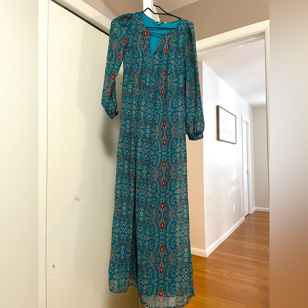 Blue green paisley